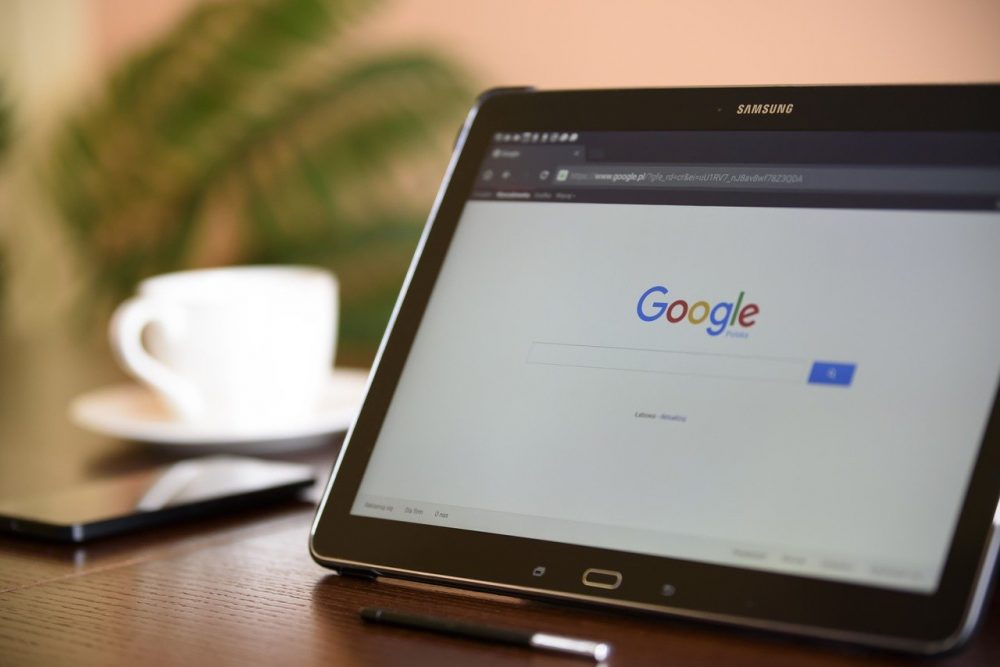 comment effectuez une recherche sur Google ou saisissez une URL